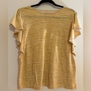 NINE WEST Flutter Sleeve Top. Size L.